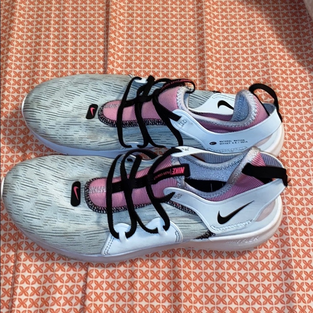 Running shoes